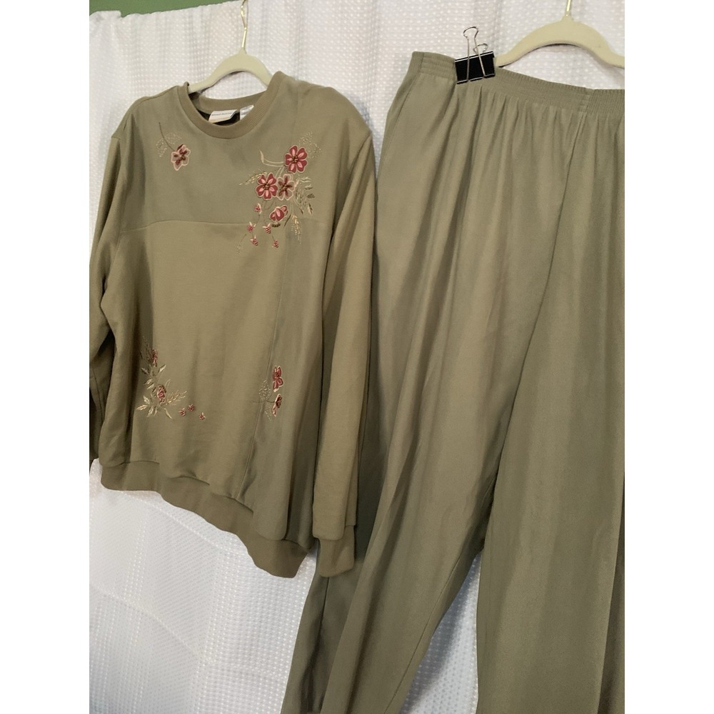 Alfred Dunner Womens 3x Two Piece Outfit Embroidered‎